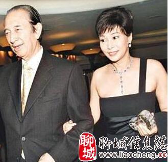 何鸿燊四太梁安琪怎么怀孕的多少岁嫁给赌王 梁安琪的传奇人生