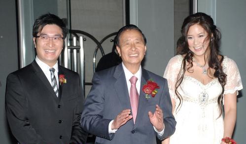 ����俵���ʵ����������Ϲ�͵�Գ����� ����俺ͳ�����˭Ư��