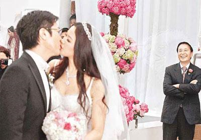 ����俵���ʵ����������Ϲ�͵�Գ����� ����俺ͳ�����˭Ư��