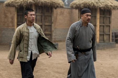 ������˭���Ӹ������ϸ�ĸ������˭ ���縸�������֦���ɷ���˭