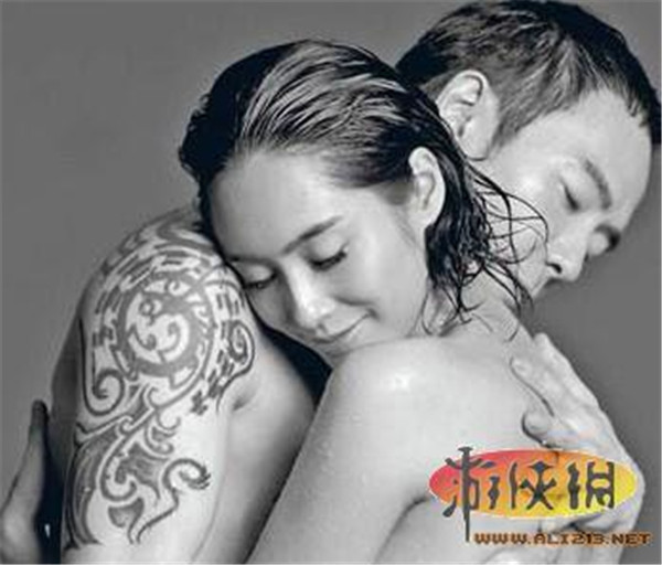 �ƹ���Ů�������عⱻ����˵�� ��ݺ���׻ƹ����׻���������