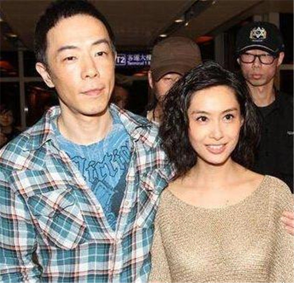 �ƹ���Ů�������عⱻ����˵�� ��ݺ���׻ƹ����׻���������