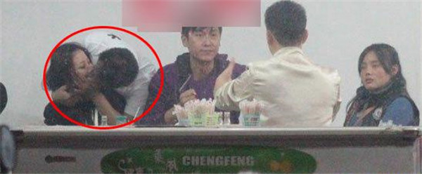 �º���ǿ�ǳ¼λ��¼�����ͼ �º���Ϊʲô�����е����ж�ɫ��״