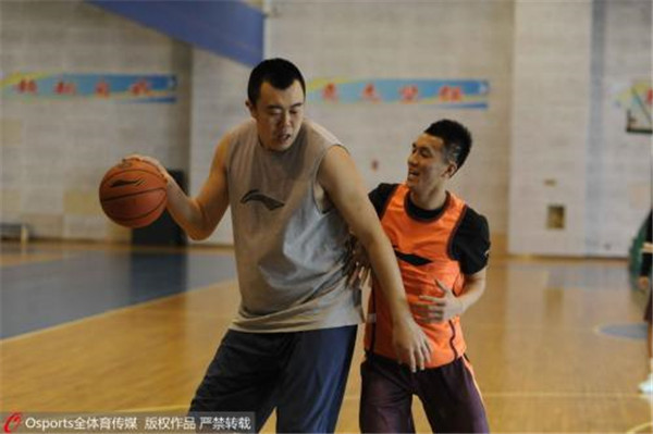 �����׵ĸ��׽�ʲô��ʵ������� �������ǹ�ʿǿֶ����ʲô��ϵ