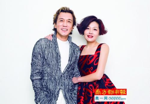 李咏妻子哈文家庭背景显赫微博图片 这个女人绝对不简单