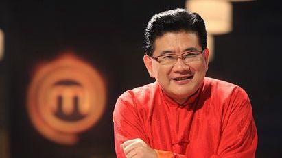 曹可凡王冠关系结婚是夫妻系谣言 曹可凡人品如何老婆殷文献近照