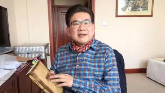 曹可凡王冠关系结婚是夫妻系谣言 曹可凡人品如何老婆殷文献近照