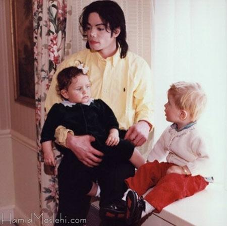 ���˶��ܿ�ѷ�ĺ�������������Ϊʲô�ǰ��� ���˶��ܿ�ѷ�Ķ�Ů