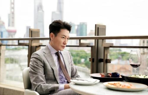 ���ں��ǻ��Һ��ᰮ�¾��޺���� ���ں��ǻ���ڼ���˭�ĺ���