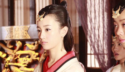 ��Ա�������ڵ����ӽ��ձ仯̫�� ������ǰ����Ƭ�����ڵ���Ƭ