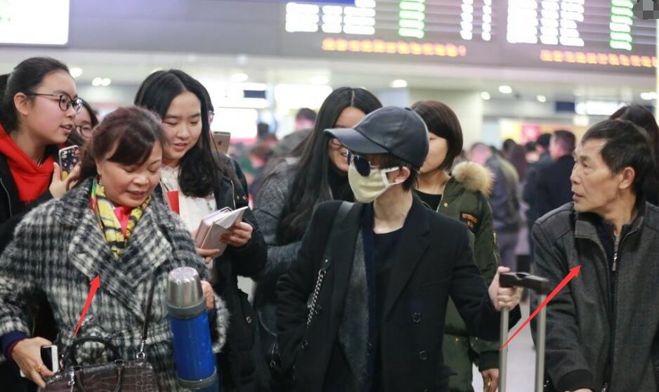 ���������˿������˽����������Ա� ����������ĸ���߶���