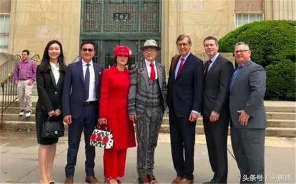 ������˵��ĳĳ������˭��Ĵ����� �ݺ�������������˭������Ϣ