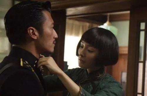 谢霆锋否认与杨幂恋情什么时候在一起过 谢霆锋杨幂天涯论坛八卦