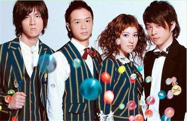 我们都知道,南拳妈妈是周杰伦一手捧出来的,成员都是周杰伦的朋友