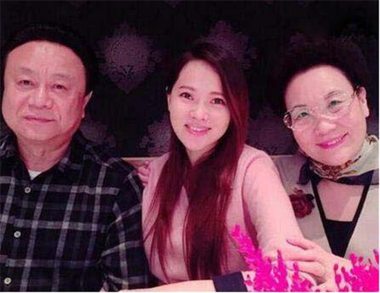 �����û��ǰ�޺ͺ�����ʷ�� ��껵ĸ�ĸ����ʲô�ļ�ͥ��������