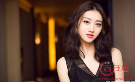 �����ͥ�������˸�ĸ������˭�ְ���ʲô�� ������˼��ʲô��ϵ