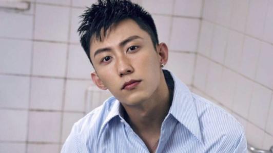 �ƾ���˲��ó��о��ѧ���꾭������ �Ҿ���ô����ĸ�Ǹ�ʲô��