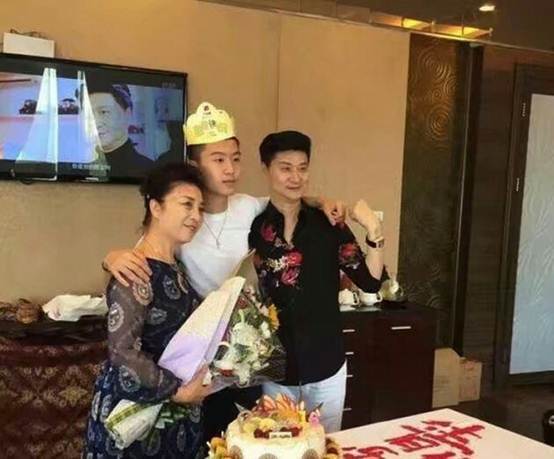 ������˽����ҥ�Ե����� ��ʵ��ةة�Ƿ������ܵ�