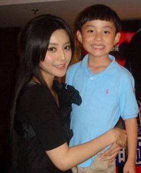 ������˽����ҥ�Ե����� ��ʵ��ةة�Ƿ������ܵ�