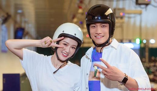 ���Ƕ����Ѱ������ϼҾ������Ǹ�ʲô�� ���Ƕ����Ѹ�ĸ�Ǹ����