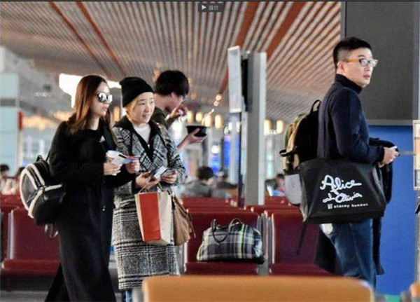 ����ǰ����������˭��Ƭ���� ����ǰ���׶Ȼ�Ӧ���������ӱϴ��