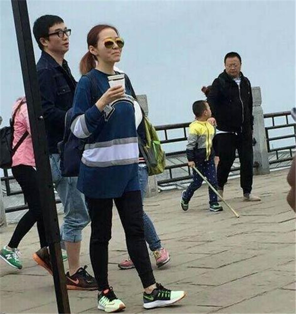 ����ǰ����������˭��Ƭ���� ����ǰ���׶Ȼ�Ӧ���������ӱϴ��