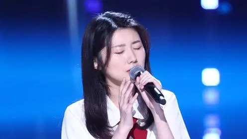 ���麬�û�������h�� �й����������麬�������ϼ�鱳������