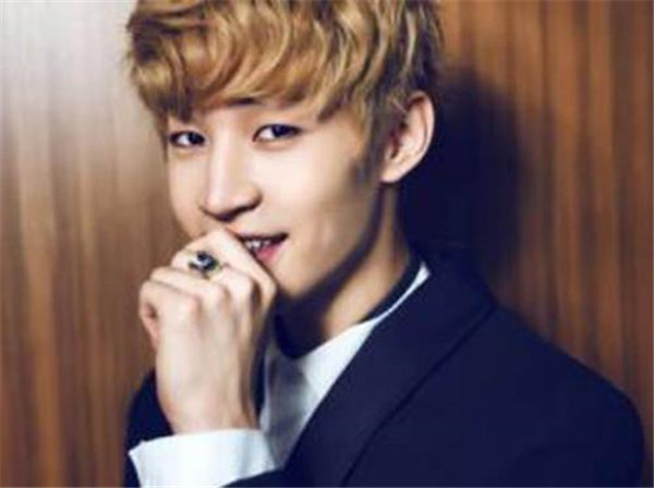 herry刘宪华现任女友是谁 刘宪华对女朋友的要求是什么理想型开扒