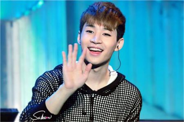 herry刘宪华现任女友是谁 刘宪华对女朋友的要求是什么理想型开扒