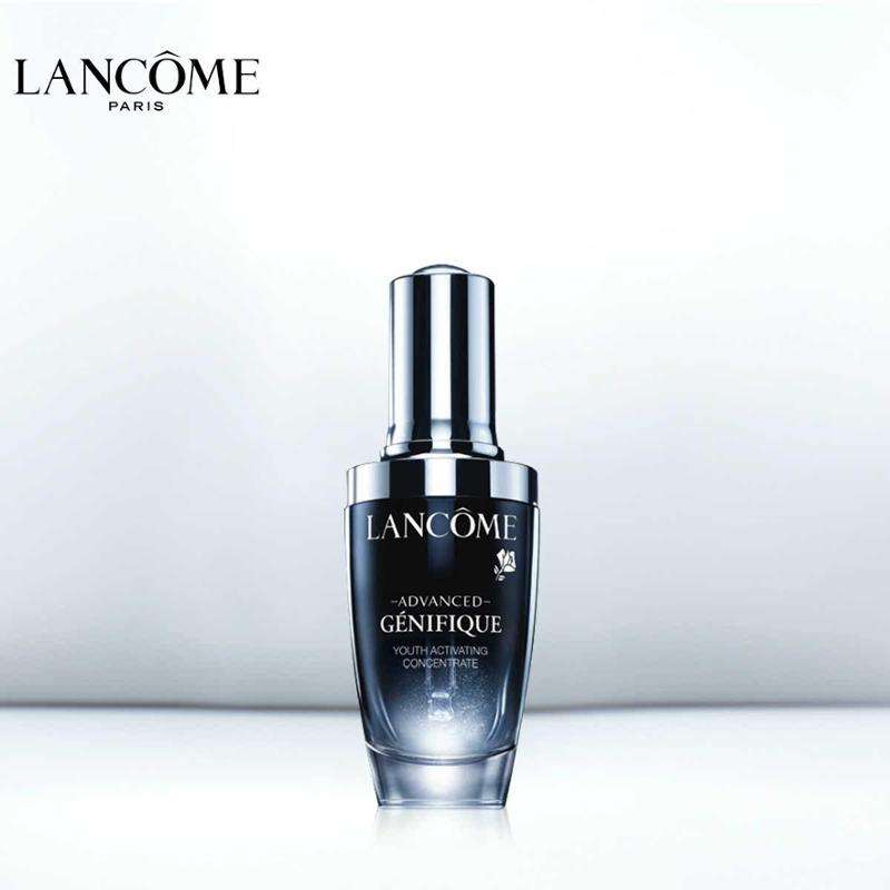 ŷ����С��ƿ�Ǿ������Ǽ���Һ ŷ����С��ƿˮǰ�û���ˮ����