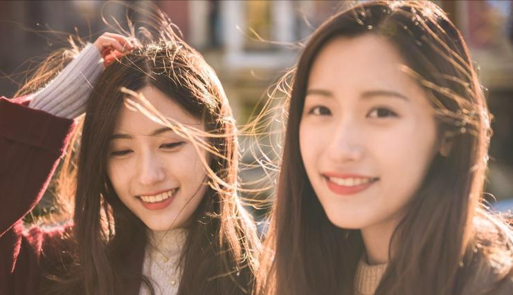 ���λ����90����Ů�����˸�����ò˫ȫ ����˲�������˶�����˼