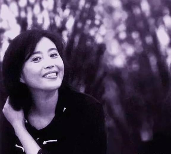 ����׶������к����𶡼���������˭�� ���������θ��龭������