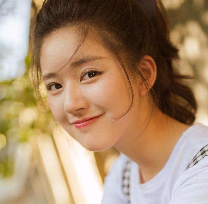 ��¶˼�������ϼ�ͥ�����������Ǯ�� ��¶˼��ʵ�Ҿ����Ǹ�����