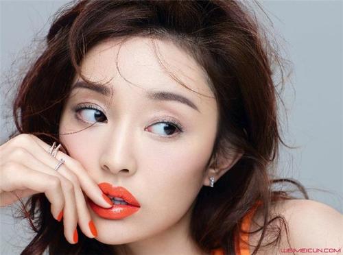 盖玥希怎么那么高身材曼妙诱人 盖玥希床戏有哪些大人物胸口剧照