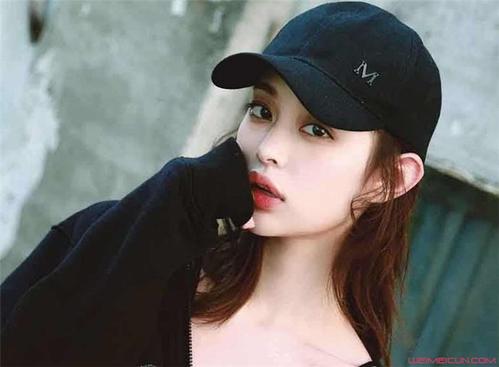 盖玥希怎么那么高身材曼妙诱人 盖玥希床戏有哪些大人物胸口剧照