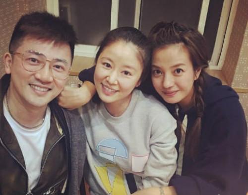 ���������ڻ�����ޱ���������񻹺͵���һ�� ��ޱ�����󱳺����