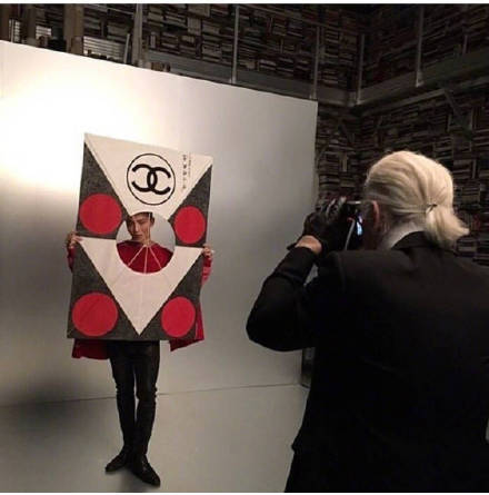 ���ζ��Ϸ�ү��Ȩ־��ʲô��ϵ �Ϸ�үΪ��ƫ��Ȩ־�����������