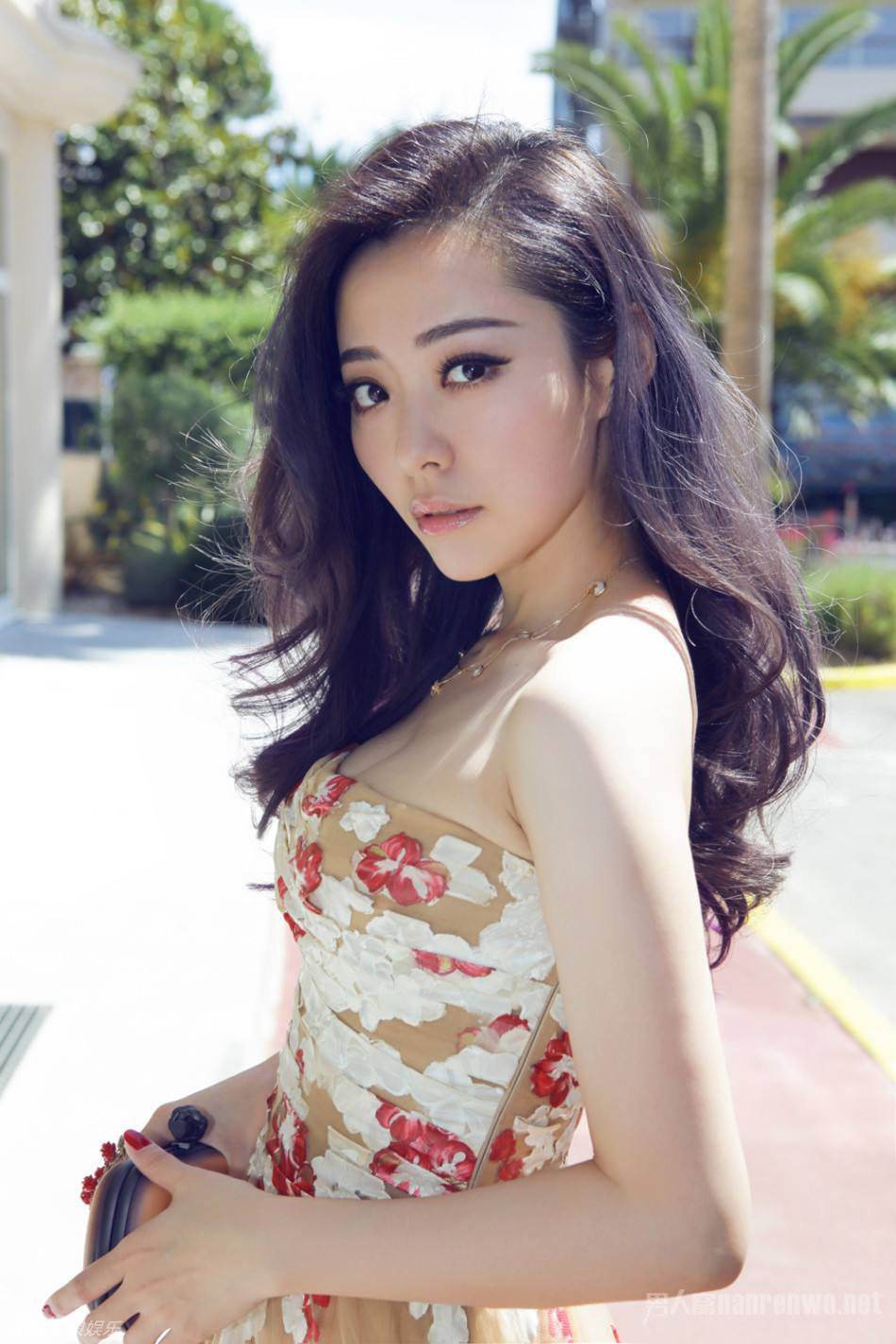 ����ӱ�ͷ�����״������������� ����ӱ���Ϲһ�Ů�˲��ܹ���΢