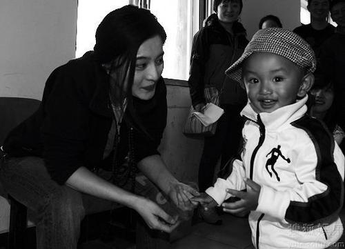 ����־����״�����û������˭��ʲô���� ����־��������ϵ����