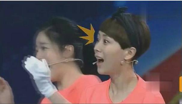 �������׿ڳ��ϳ����ڸ�һ �������ĳ��Ǹ���˭��Ů������ͼƬ