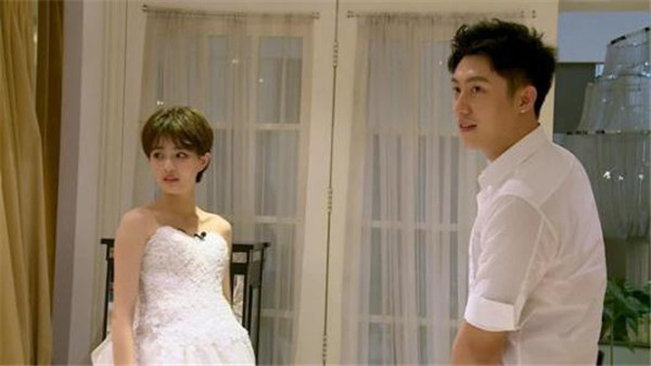 �ƾ���ǲ���ϲ�������ʵ����һ���� �ƾ�褸����ϵЬ�����а�