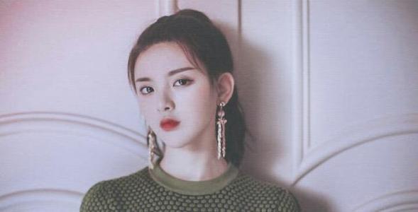 杨超越微博怼王思聪怎么回事 王思聪怎么突然没钱了低调不少