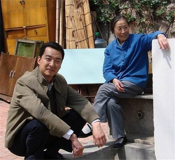 ���ٻ����Ϲ���˭ ��Ա���ٻ����Ϲ���Ƭ�ع�