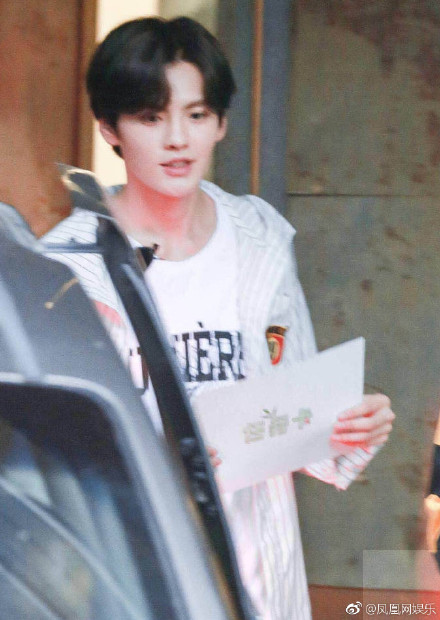 爸爸6实习爸爸毕雯珺年龄个人资料家庭背景介绍 是怎么进乐华的