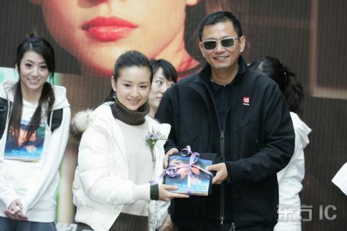 ����ΰ��������ô ���İ�Ƥ����ΰ�����ϵ ����ΰΪʲô��Ȣ����