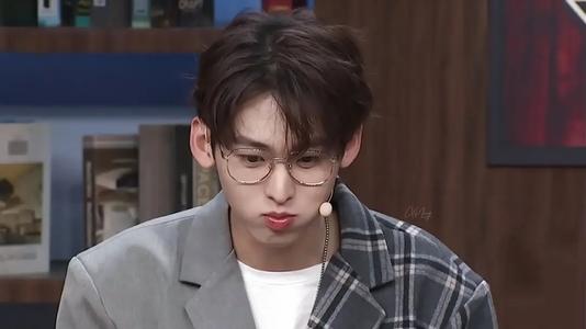 �ƾ���Ϊʲô��jojo ����3�ƾ��޶��������ϼ��Ů������˭