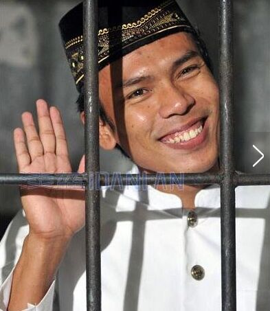 ӡ��ͬ־ɱ�˿����֫��11���ײ���ϸ���� �����̻���Ц��ô���