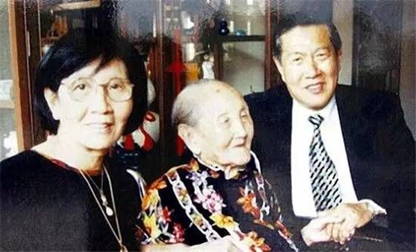 李昌钰家13个博士介绍 原来他的母亲是个不简单的人物