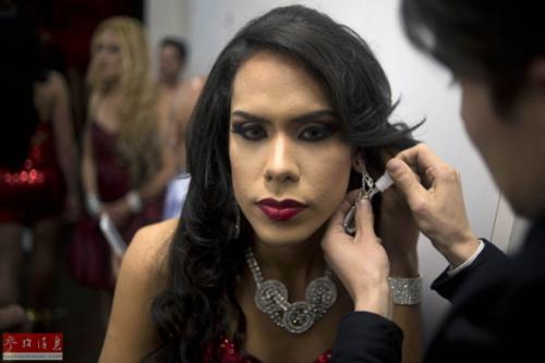 ̩���������������50�� ����������һ��೤ʱ����ʵ�˽�