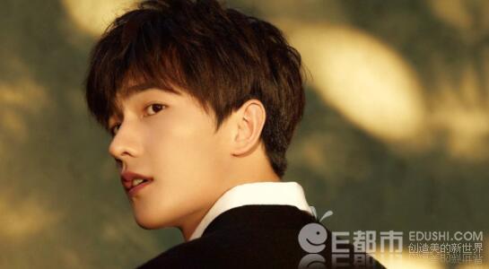 何炅为什么不喜欢杨洋 杨洋为什么被说圈内人缘差都不待见他